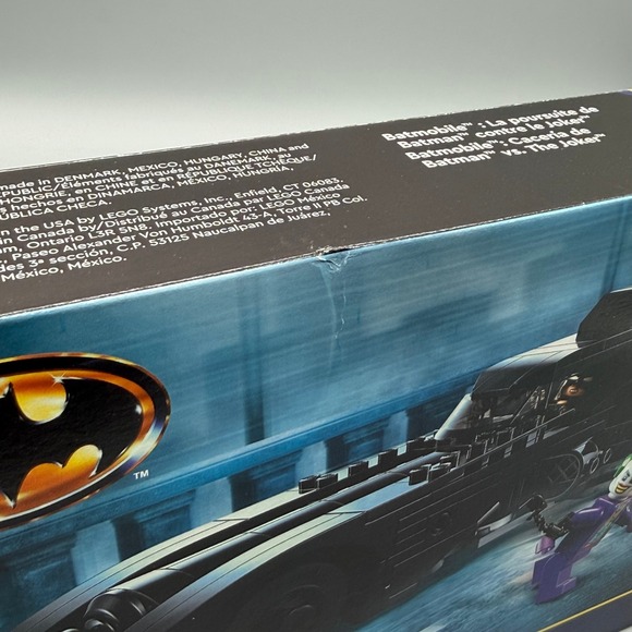 Lego #76224 Batmobile: Batman vs The Joker Chase DC Retired Brand New Sealed - Picture 3 of 3